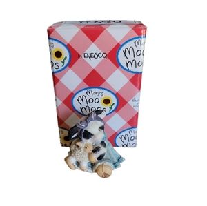 1994 Enesco Mary's Moo Moos Moo Moo Had A Little Lamb Mini Figurine 104914